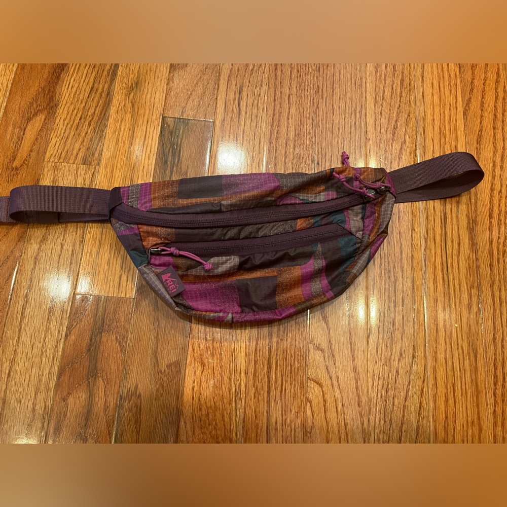 REI Fannypack or Beltbag
